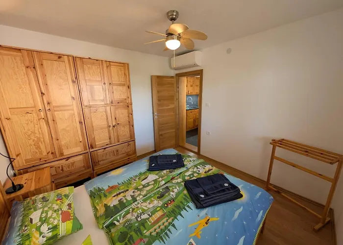 At Frapa Дом отдыха Рогозница